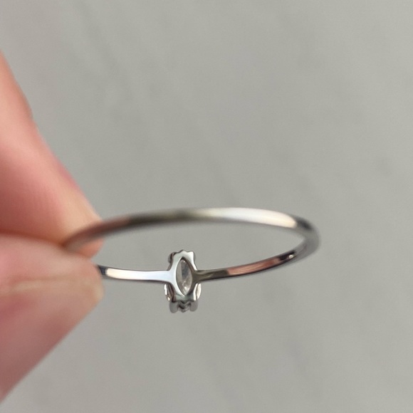 .24 ct diamond ring - Picture 5 of 9